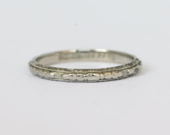 Vintage 18k White Gold Engraved Band 7.0