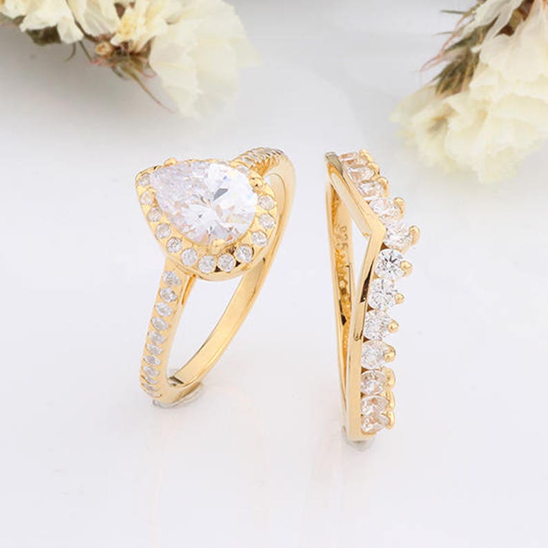 Yellow Gold Pear CZ Women Ring Set / Curved Design Half - Etsy