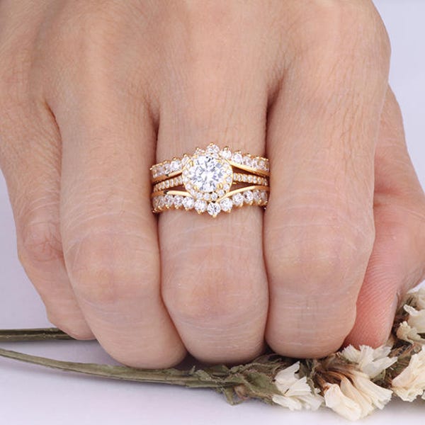 6mm Round Halo CZ 3-pieces Ring Set / Wedding Matching Bridal Set / Yellow Gold Plated over Sterling Silver Women Ring Set / Two Ring Guards