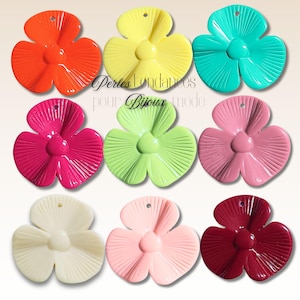 3-petal flower pendants, clovers, colorful acrylic resin flowers, bag charms, bag jewelry, earrings, necklaces.