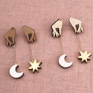 Hey Moon Dreamers Drop Earrings GOLD / PEARL image 1