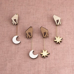 Hey Moon Dreamers Drop Earrings GOLD / PEARL image 2