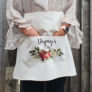 Personalized Gardening Apron: Custom Garden Gift with Pockets