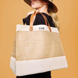 Borsa tote personalizzata con monogramma - Borsa da spiaggia ricamata su misura, regalo per damigella d'onore, borsa per la spesa, borsa in juta da donna, regalo per lei