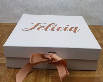 Personalised Large Bridesmaids Gift Box, Personalized Gift Box with changeable ribbon, Large Bridesmaid Gift Box, Flower Girl Gift Box