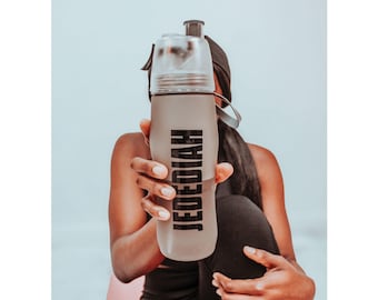 Gepersonaliseerde sportwaterfles, herbruikbare bidon met rietje en handvat, gepersonaliseerde sportfles, fles voor sportschool, fitness 700 ml