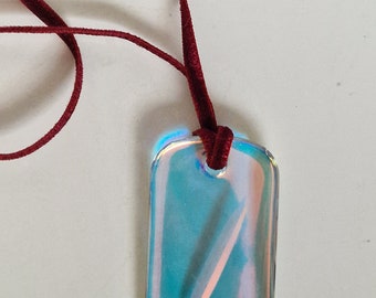 Boucles D'oreilles Pendantes En Argent Forme De Cœur - Signée Lalique - Occasion - Pierre Dominante Rouge