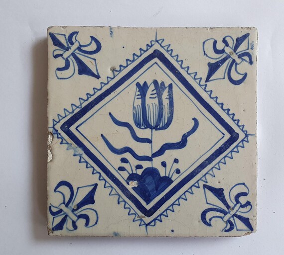 17世紀オランダのデルフトチューリップタイル、アンティークの花柄装飾