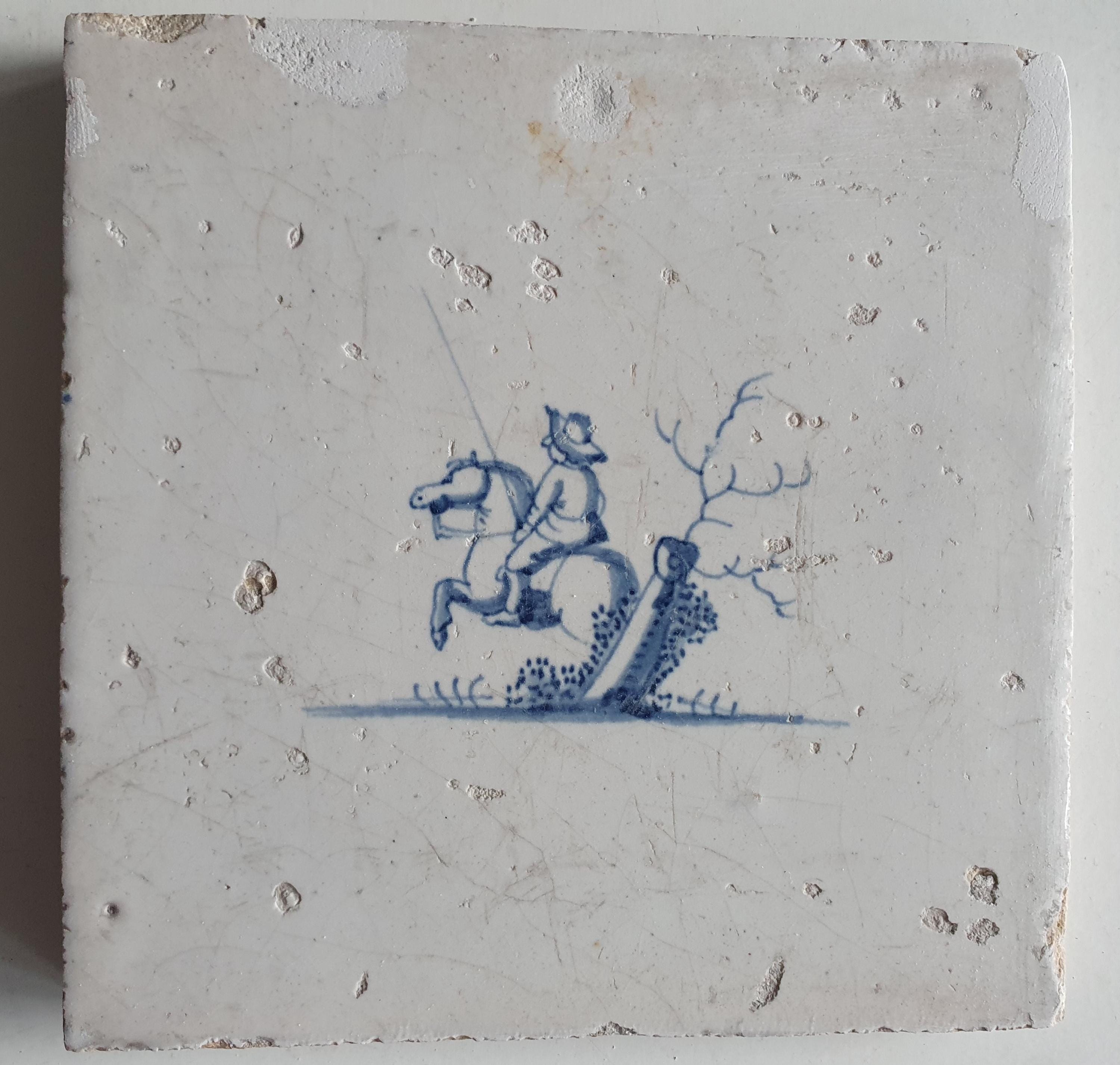 1700年代頃オランダ・デルフトタイル・聖獣・w12.8cm