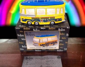 BEATLES koektrommel xl gepensioneerde designer limited edition magische mysterieuze tourbus voor verzamelaars box and coa koektrommel aardewerk Etsy Nederland