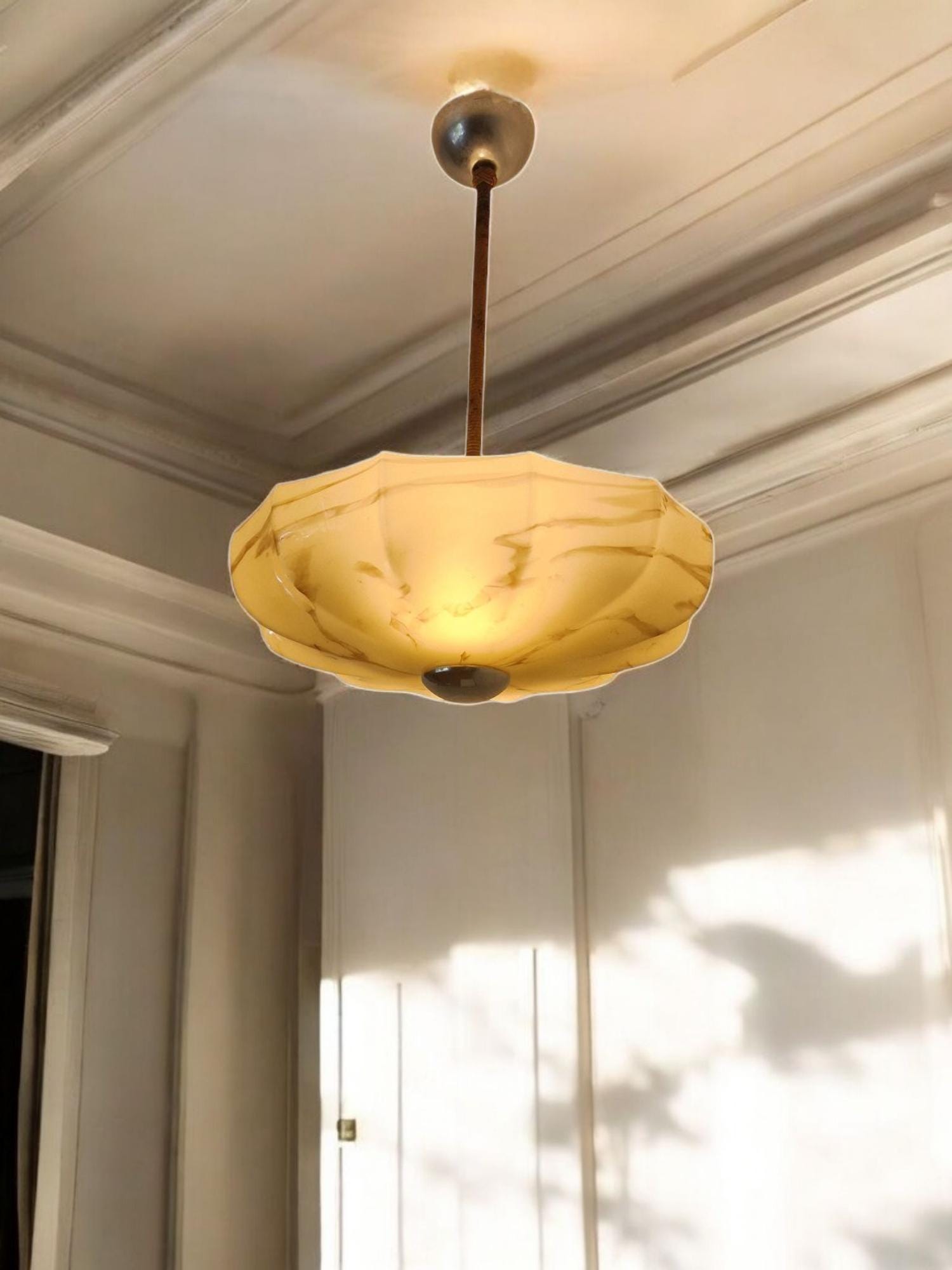 1930's design the hague Holland stanglamp marbled caramel melkglas art deco nederlandse estate hall ceiling lamp authentic, rewired, perfect