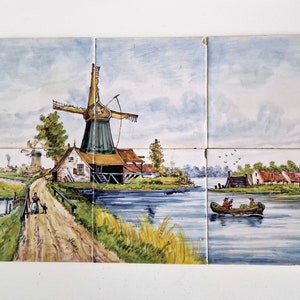 19. Delft Holland holländisches handgemaltes polychromes Landschaftsfliesen Tableau, ca 1900-1920 Küche oder Flur gebaut in