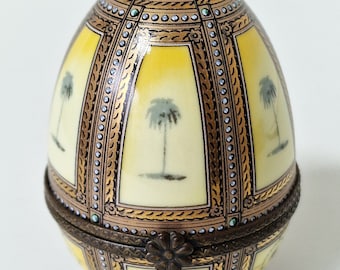 Collezione Fabergé Royal, uovo di palma in porcellana in stile art nouveau della famiglia reale