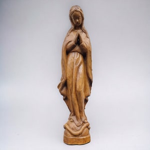 Limburgs kloosterhouten sculptuur 44 cm grote Art Deco houtsnijwerk Madonna, maria holland