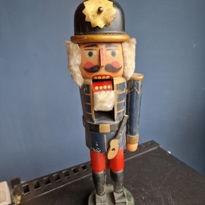 Antique authentic Nutcracker Wood vintage retro handpainted Christmas decoration with real mouth movement nut cracker, 1 arm missing, 19th