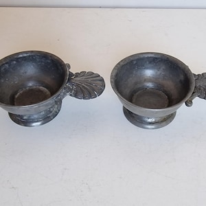 2 Old french antique wine tasting Franse Tastevin of Sommelier Cup voor wijnproeven, french tastevins old antique, rhone