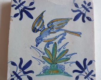 17世紀　オランダ　鳥の絵柄のデルフトタイル アムステルダムで発見された17世紀のデルフト産の鳥を描いた多色タイル