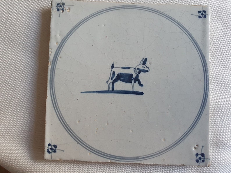 18th antique dutch delft circle tile 18th century hare blue delft tile dog TEGEL cirkeltegel image 3