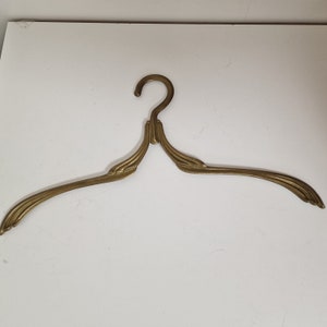 brass coat hanger 1 art nouveau knaapje kapstok kleerhanger garderobe dressing hook luxury messing massive coathooks coathanger kapstokhaak