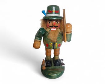 Cascanueces antiguo de madera de Erzgebirge, decoración navideña pintada a mano, siglo XIX.