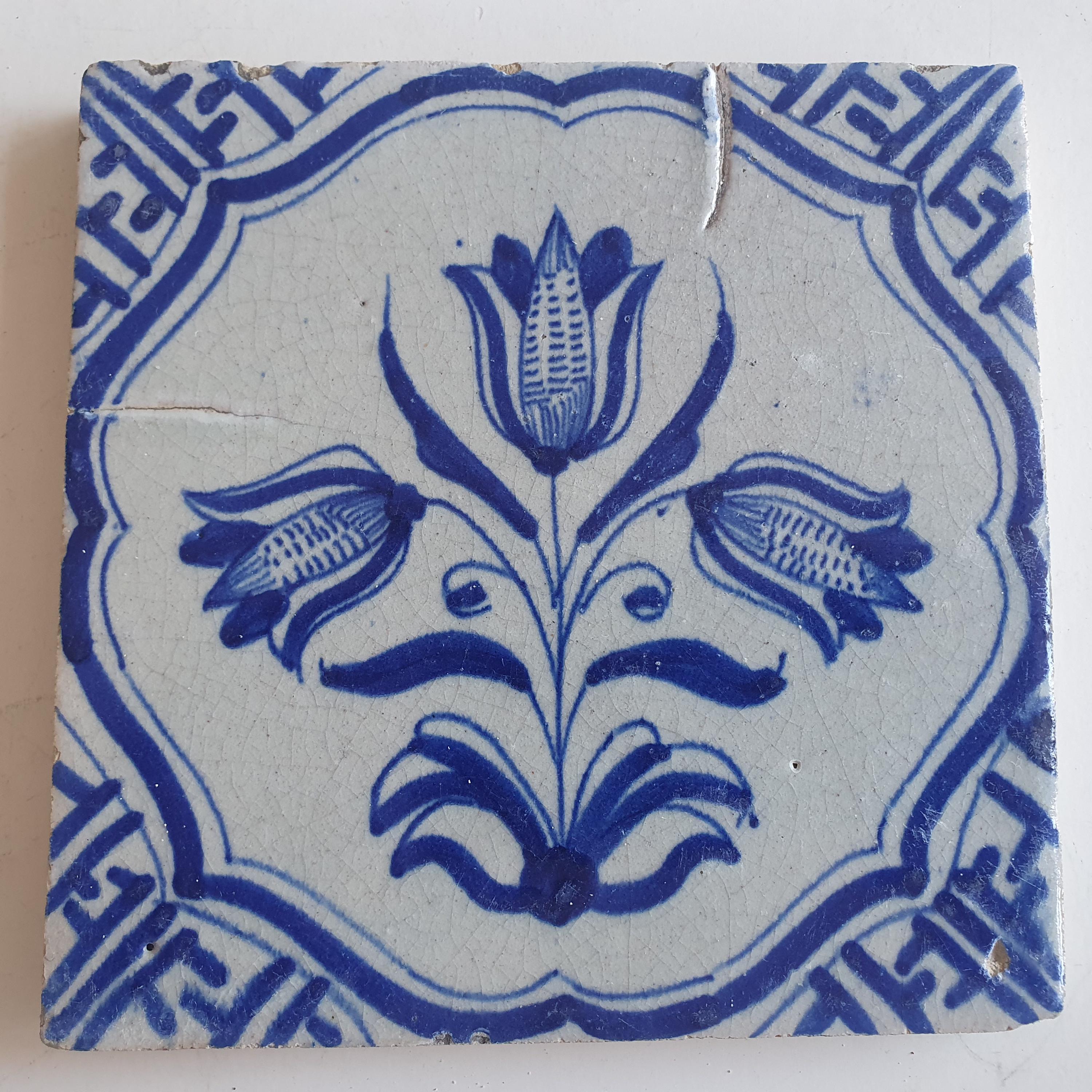 Antieke 17e eeuwse デルフト トゥルペンテゲル、アンティーク