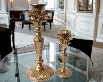 een stel Candlesticks palmtree regency Large ananas pineapple Hollywood large metal grande kandelaar set vintage eighties palmbomen