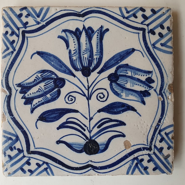 Antieke 17e eeuwse Delft tulpentegel  , antique dutch tile