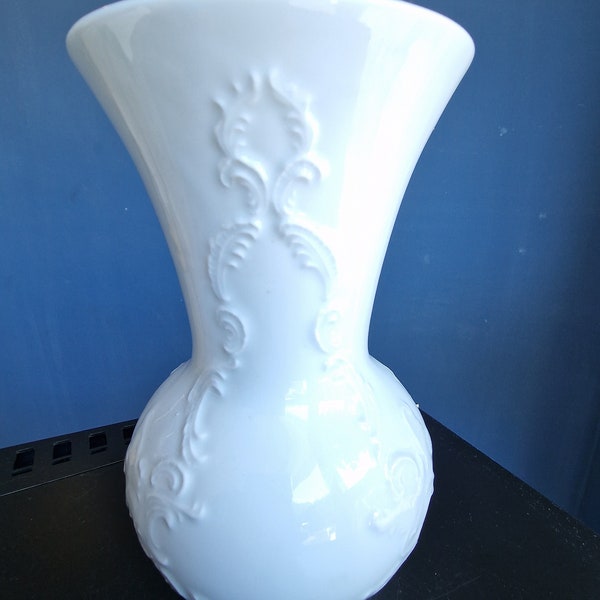 vase porcelaine blanc, duitsland, art contemporain design vaas vintage vase wit