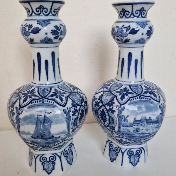 Vases à boutons de Delft poterie Delft Hollande, 25 cm, carreaux de vase de paysage de navire bleu de Delft marqués numérotés