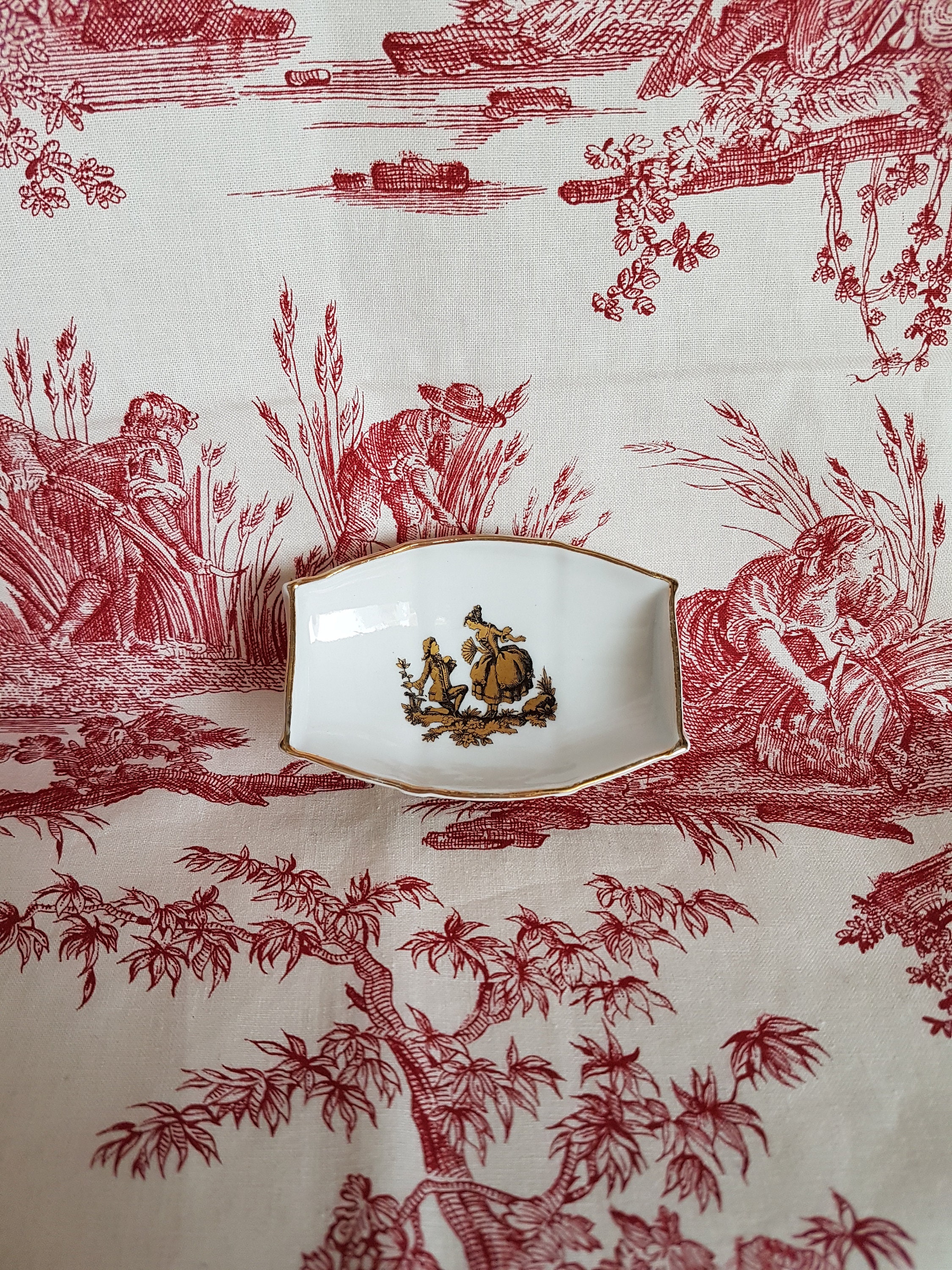 Très Joli Petit Vide-Poche Ancien en Porcelaine Style Xviiième Siècle