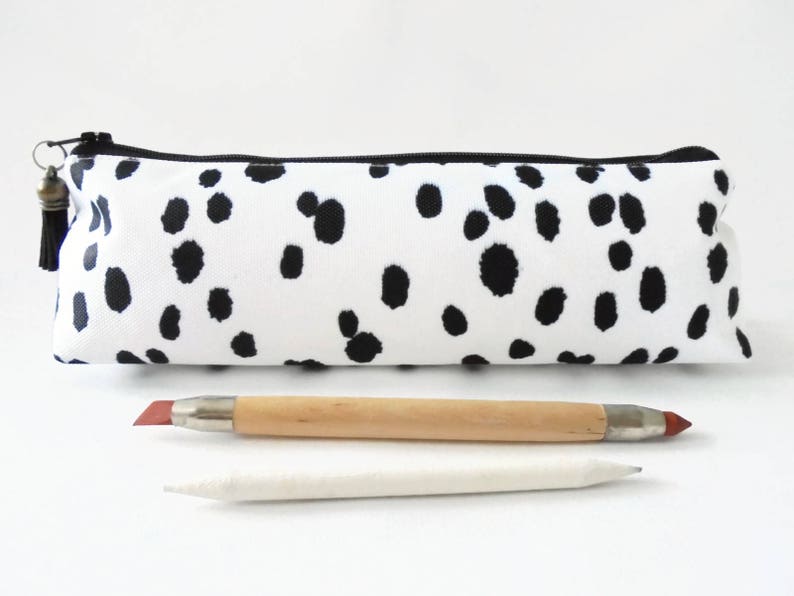 Art gifts, Dalmatian print, pencil pouch, brush bag, cosmetic pouch. 画像 1