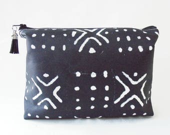 Gifts for her, Wash bag, Mud cloth, bogolan, bogolanfini print, african, travel bag, cosmetic bag, zip bag.