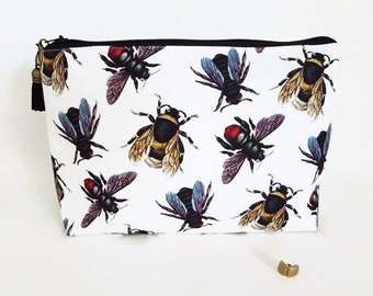 bees,queen bees,bumble bees wash bag,dumpy bag,toiletries bag,cosmetic bag, zip bag, make up bag.