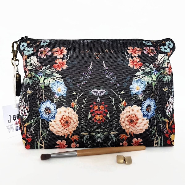 Black botanical dumpy wash bag,roomy bag,toiletries pouch,cosmetics pouch,large roomy washbag,large toiletry bag,dark florals,dark botanics.