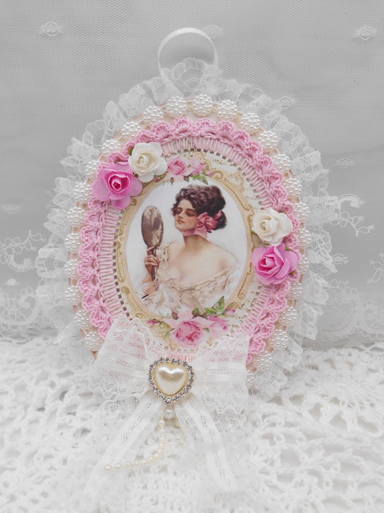 Ornement Ovale Ladies 2 Esprit Shabby Fait Main, Décoration, Maison et Déco, Décoration Intérieur, A