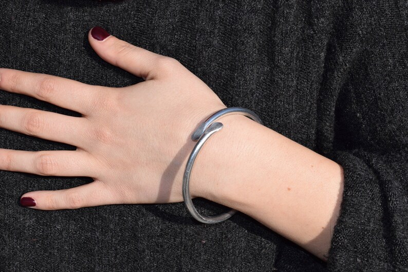 Aluminum bracelet-aluminium bangle-Aluminiumarmband-pulsera de aluminio-\u00e1l armband-aluminium armb\u00e5nd Bracciale cerchio rigido