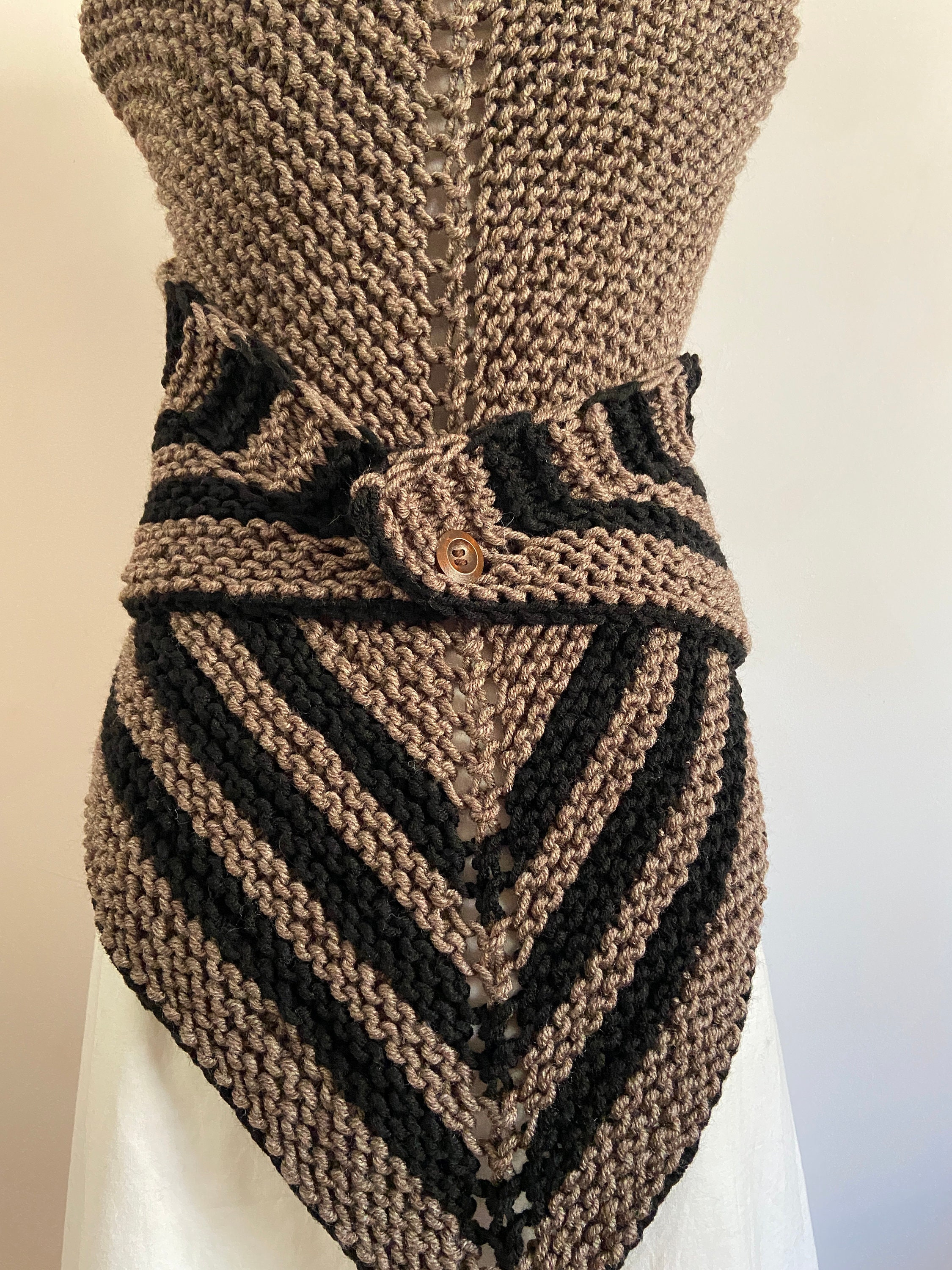PDF Knitting Pattern Outlander Claire Shawl Sontag Shoulder Wrap Gifts ...