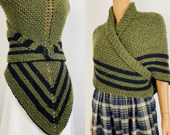 Châle Outlander Claire Châle olive mohair alpaga celtique en tricot cache-épaule en tricot Vert hiver châle en laine triangulaire inspiré du châle