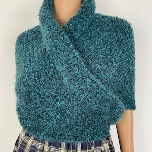 from USA Outlander Shawl Wool Claire Fraser Shawl Fuzzy triangle Green Blue Claire&#39;s Shawl Knit Shoulders Wrap