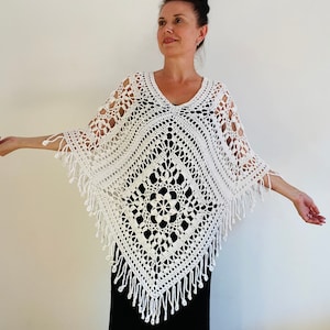 from USA White poncho women fringe, Boho cotton summer poncho, alpaca shawl shoulder wrap, Girls poncho Vegan Unisex Black Blue 77