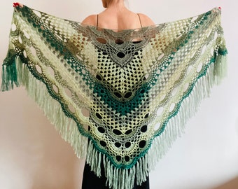 Green Shawl Fringe Alpaca Fall Winter wedding Wool shoulder wrap Warm women crochet triangle multicolor festival evening pashmina capelet