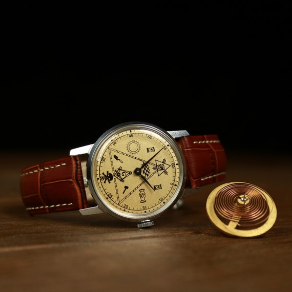 Vintage men's watch Pobeda, Vintage watch, Soviet… - image 2