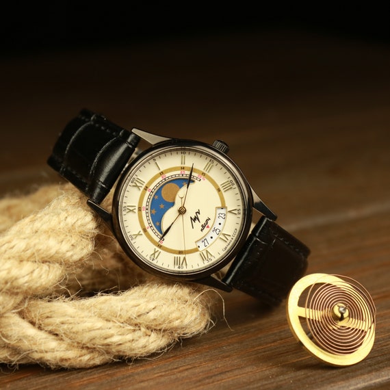 Soviet watch, Quartz watch LUCH Real Moon Phases Calendar, Moon phase watch, moonphase calendar, moon watch