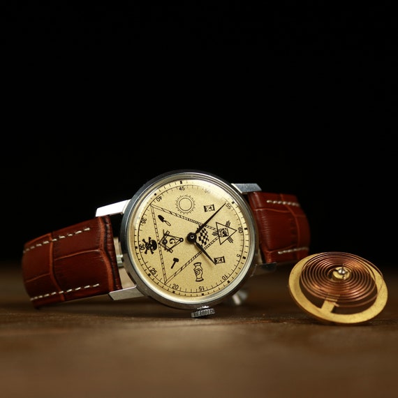 Vintage men's watch Pobeda, Vintage watch, Soviet… - image 1