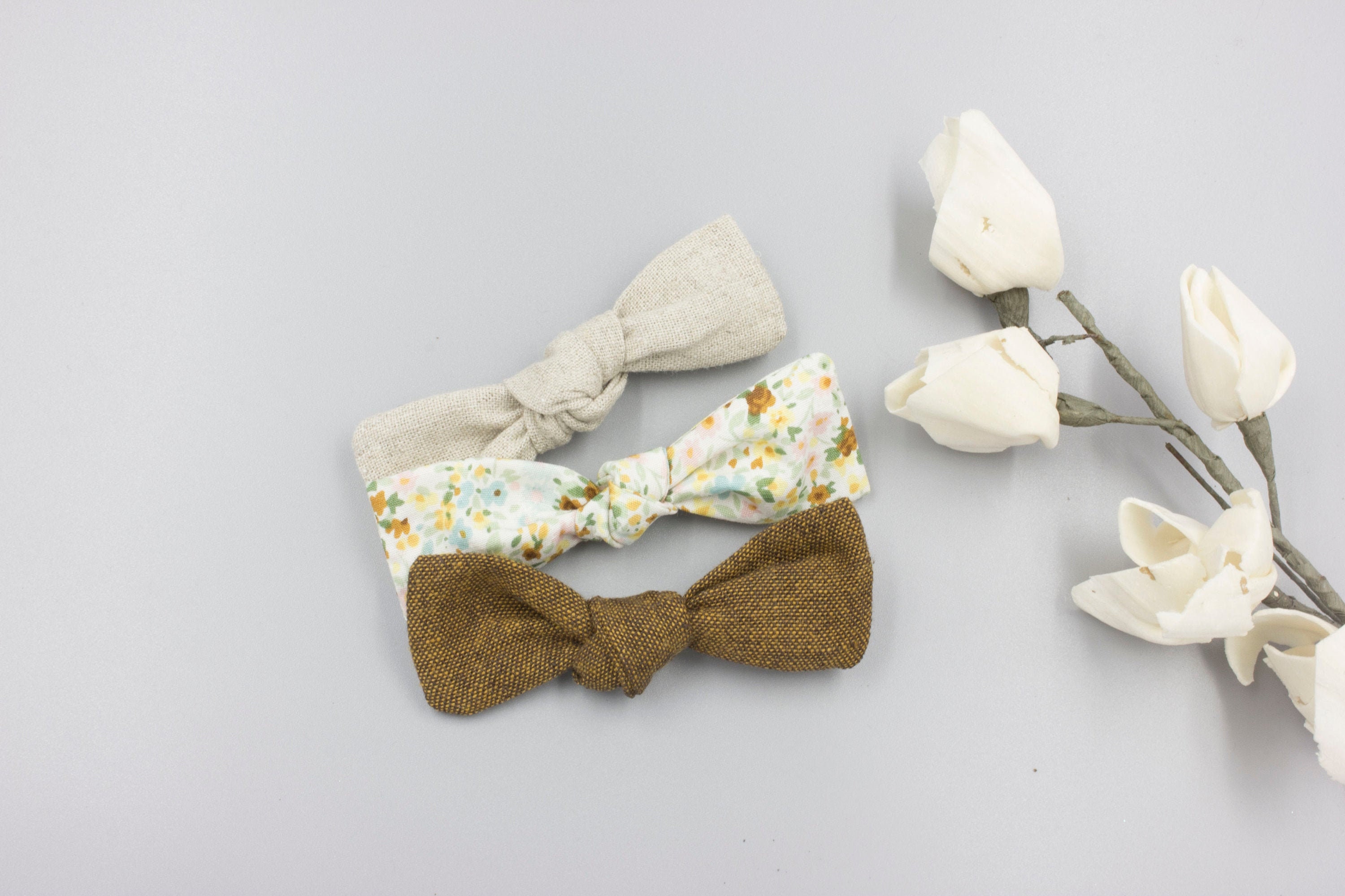 Small Knot bow Set / Newborn Linen Bow/ Hand Tied Bows / Baby Etsy