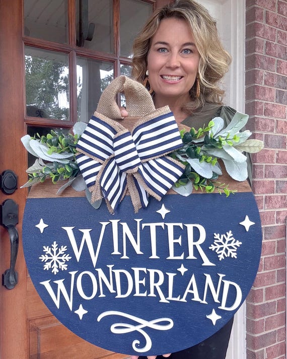 Winter Wonderland Door Hanger: Snowflake Winter Front Door Decor