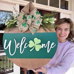 St. Patricks Day Door Hanger | St Patty's Day Door Decor | Shamrock Sign | St Patrick Front Door Sign | Newlyweds | Engagement gift