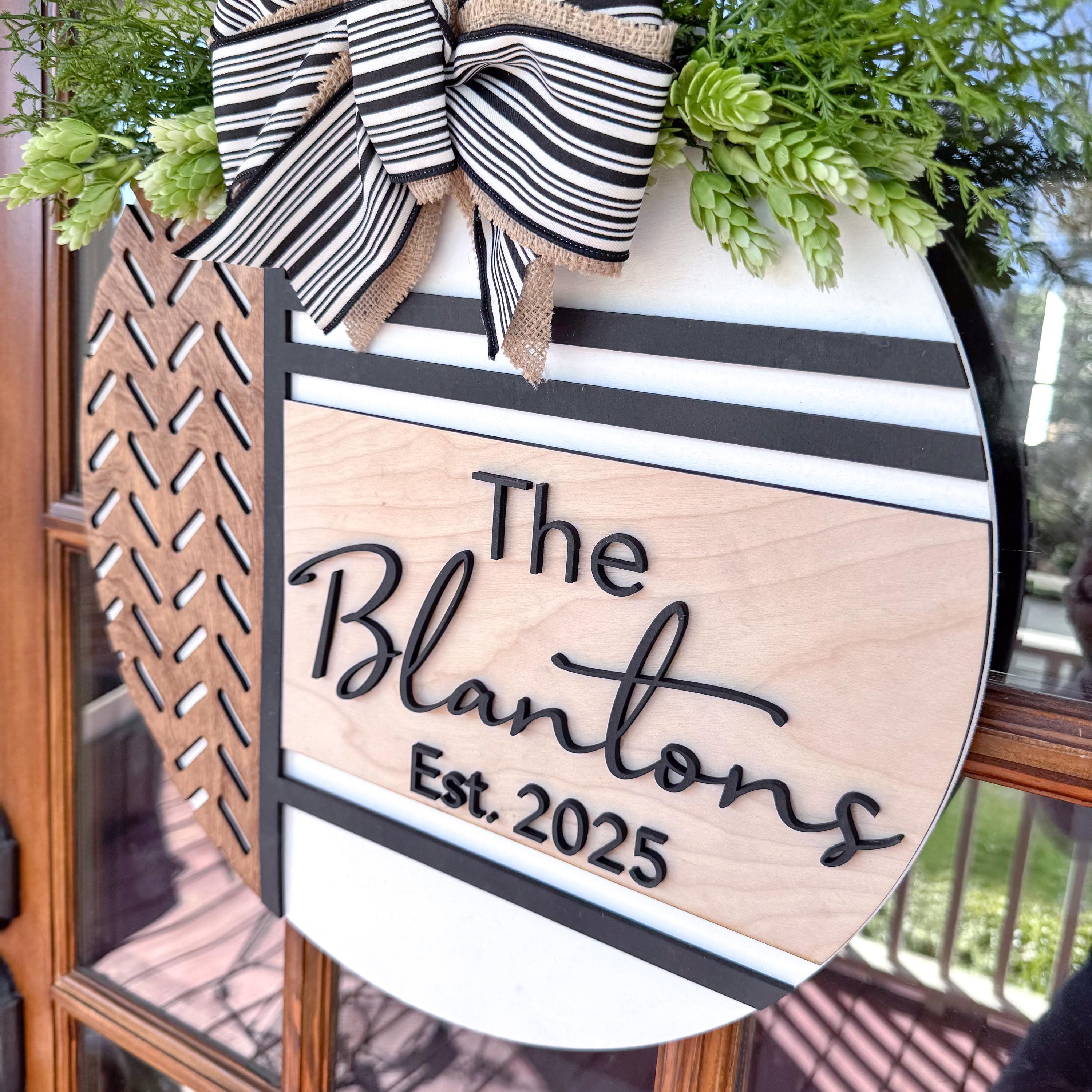 Personalized Door Sign | Round Wooden Family Name Sign With Bow and ...