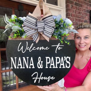Door Hanger for Grandparents: Nana & Papa Front Door Sign | Personalized Grandparent Decor