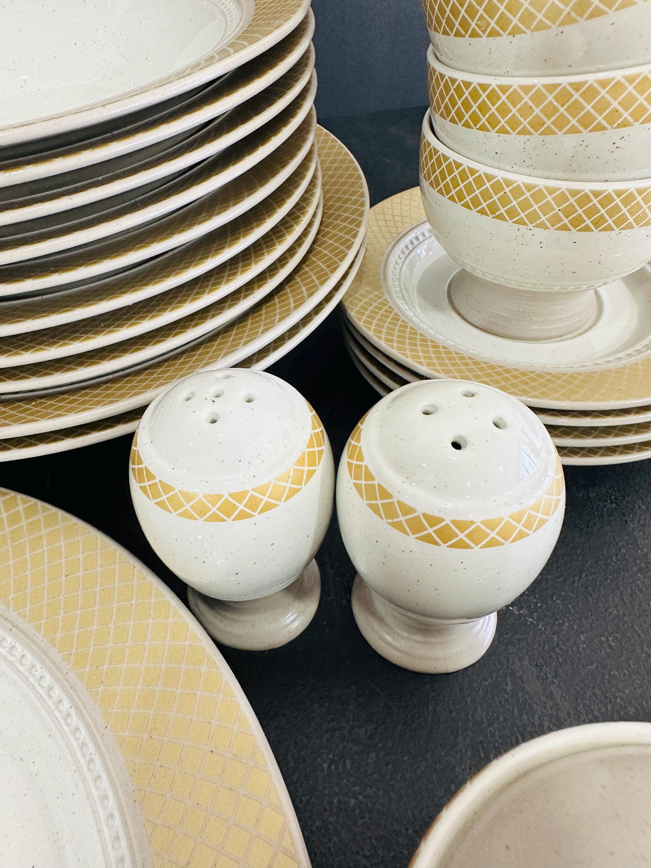 Mikasa Stoneworks Arcadia 52-piece Dinnerware Set | Service for 8